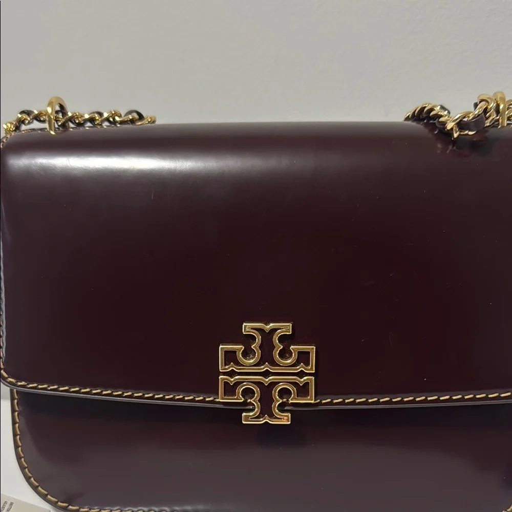Tory Burch Brown Shoulder Bag with Gold Hardware - Picture 2 of 9